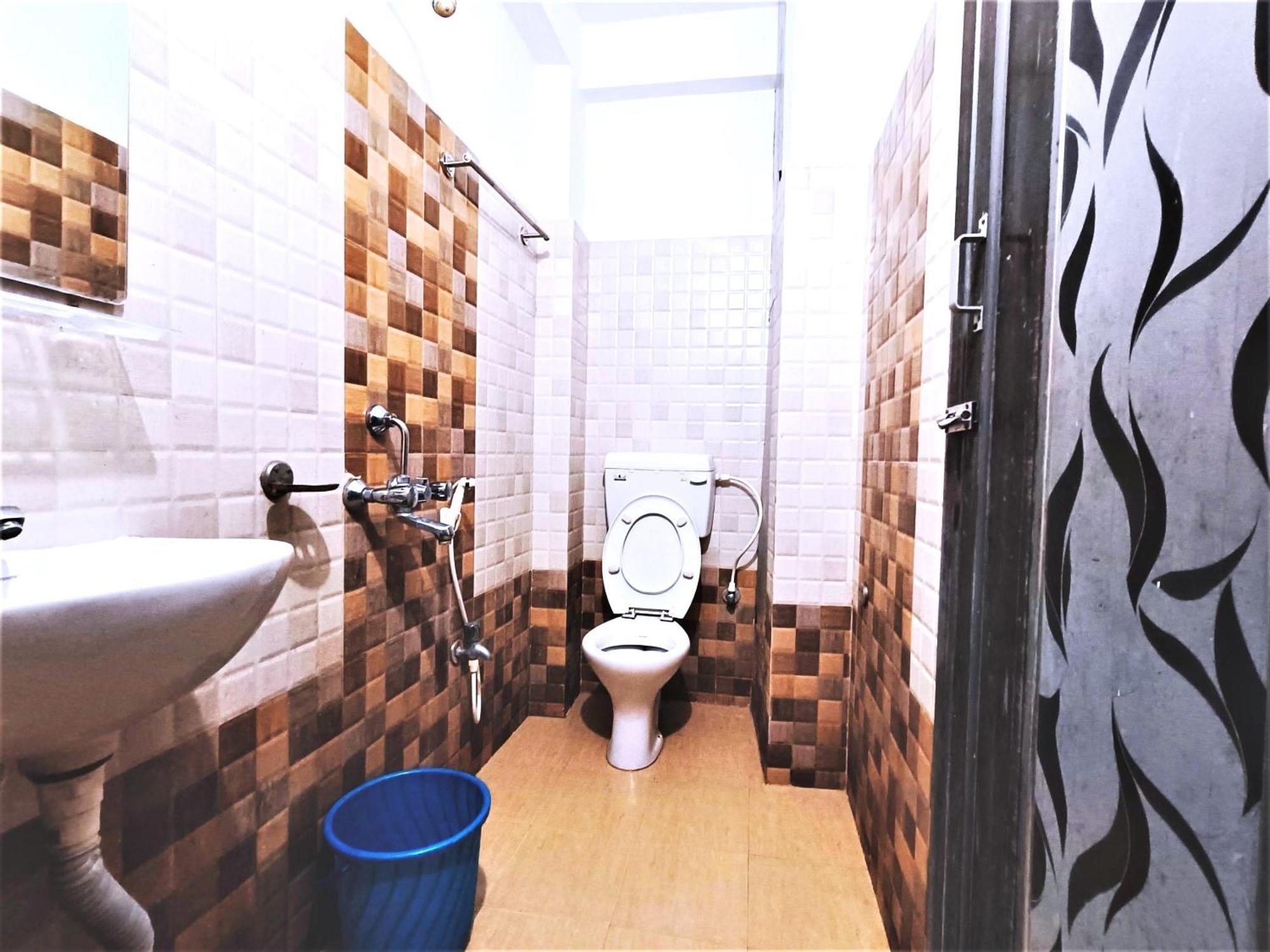 Goroomgo Krishna Residency Puri Near Sea Beach - Spacious Room With Excellent Service Awarded - Best Seller 外观 照片