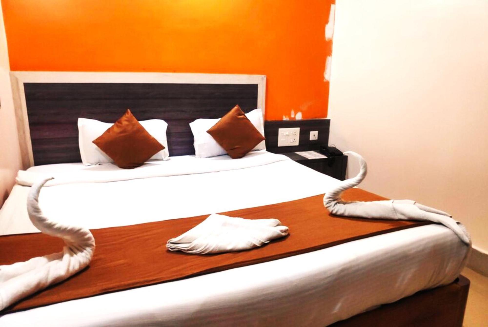 Goroomgo Krishna Residency Puri Near Sea Beach - Spacious Room With Excellent Service Awarded - Best Seller 外观 照片