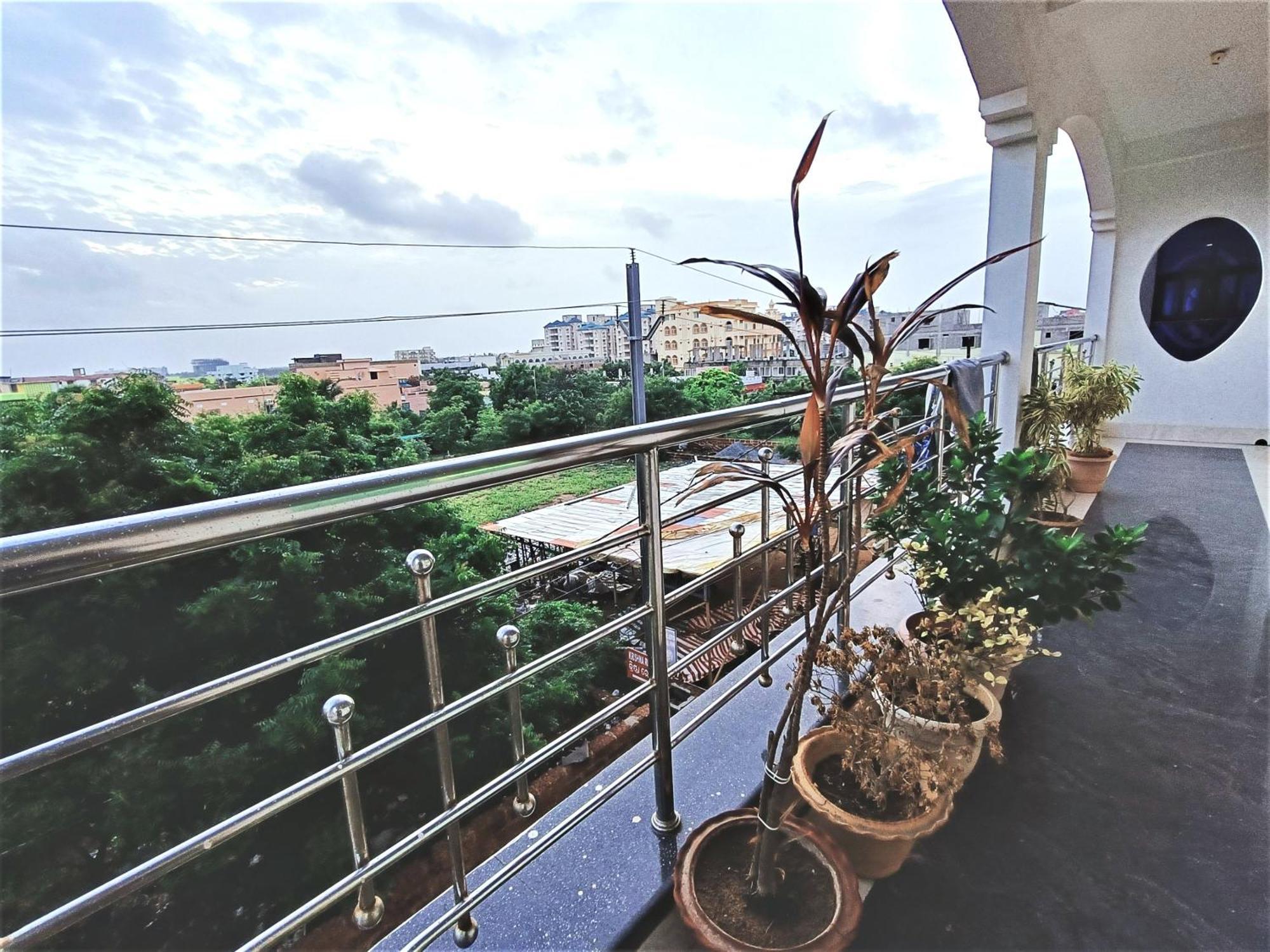 Goroomgo Krishna Residency Puri Near Sea Beach - Spacious Room With Excellent Service Awarded - Best Seller 外观 照片